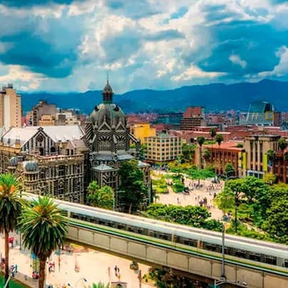 Paseo Para 2 Personas: Hotel Medellín