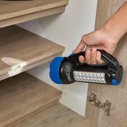 Linterna solar y recargable-0