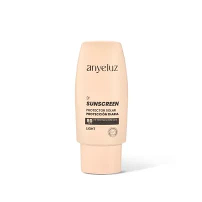 Protector solar facial Anyeluz SPF50+ Fusion Water Tono Light x 50ml